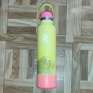 Hydro Flask 24 OzCustomized Pink/Yellow Standard Mouth Bottle